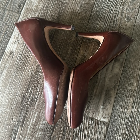 ANTONIO MELANI BROWN HEELS, 6 1/2 M - Picture 5 of 11